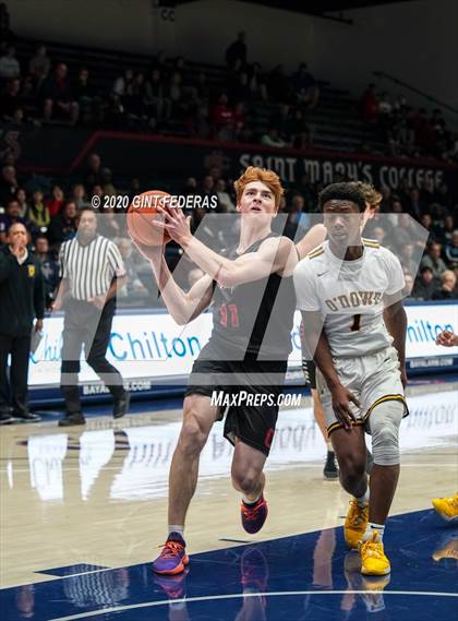 Thumbnail 3 in Campolindo vs. Bishop O'Dowd (MaxPreps MLK Classic) photogallery.