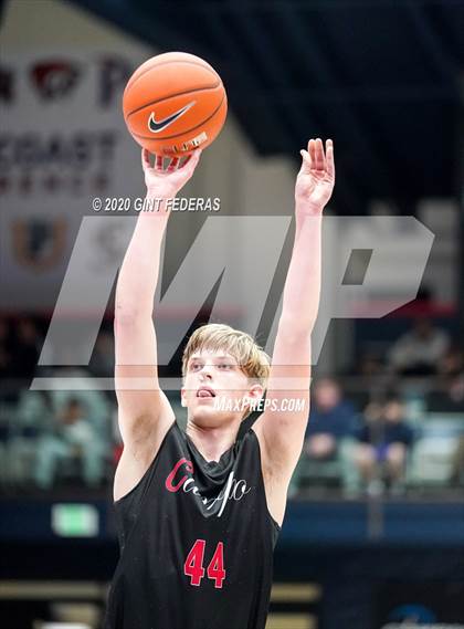 Thumbnail 1 in Campolindo vs. Bishop O'Dowd (MaxPreps MLK Classic) photogallery.
