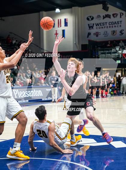 Thumbnail 3 in Campolindo vs. Bishop O'Dowd (MaxPreps MLK Classic) photogallery.