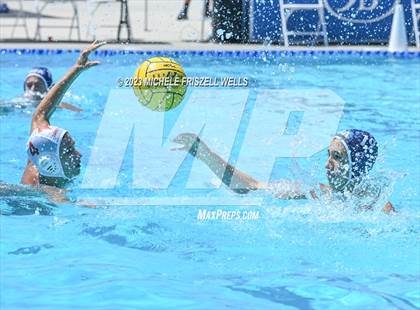 Thumbnail 3 in Torrey Pines vs San Dieguito (17th Annual Draz Classic) photogallery.