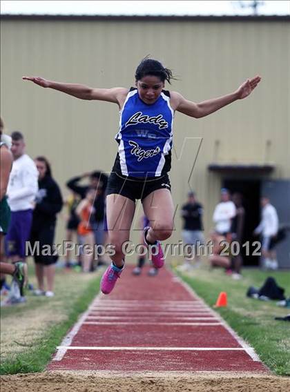 Thumbnail 3 in Kyle King Coca-Cola Relays (Crandall) photogallery.