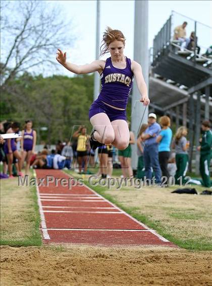 Thumbnail 3 in Kyle King Coca-Cola Relays (Crandall) photogallery.