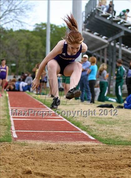 Thumbnail 1 in Kyle King Coca-Cola Relays (Crandall) photogallery.