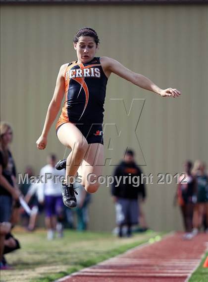 Thumbnail 1 in Kyle King Coca-Cola Relays (Crandall) photogallery.