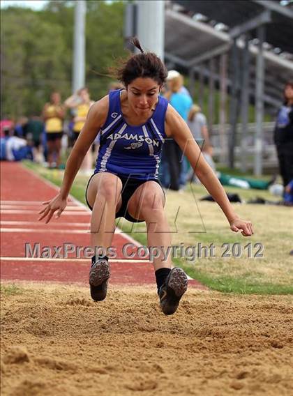 Thumbnail 1 in Kyle King Coca-Cola Relays (Crandall) photogallery.