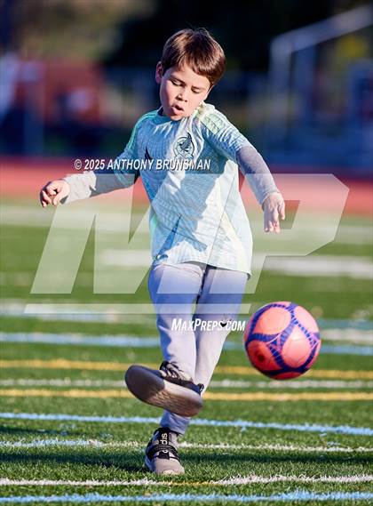 Thumbnail 1 in Vista del Lago @ Rio Americano photogallery.