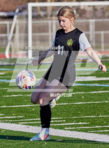 Thumbnail 2 in Vista del Lago @ Rio Americano photogallery.