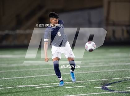 Thumbnail 2 in TMI-Episcopal @ Central Catholic photogallery.
