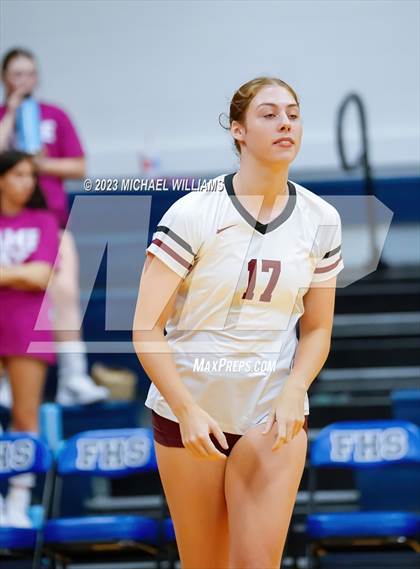 Thumbnail 3 in Pearland @ Friendswood photogallery.