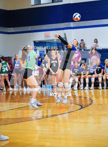 Thumbnail 3 in Pearland @ Friendswood photogallery.