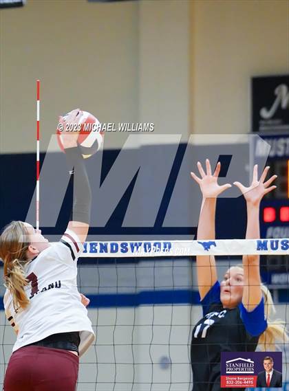 Thumbnail 1 in Pearland @ Friendswood photogallery.