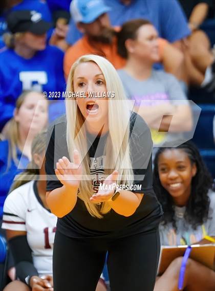 Thumbnail 3 in Pearland @ Friendswood photogallery.