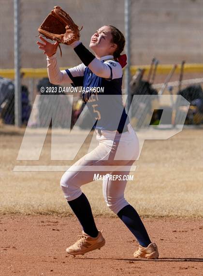 Thumbnail 2 in Spring Valley vs Moapa Valley (Sherm Bennett Memorial Tournament) photogallery.