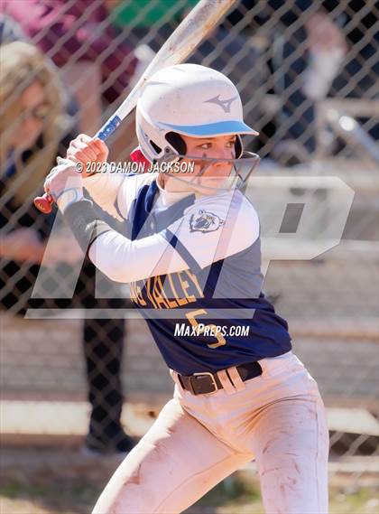 Thumbnail 3 in Spring Valley vs Moapa Valley (Sherm Bennett Memorial Tournament) photogallery.