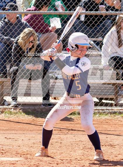 Thumbnail 1 in Spring Valley vs Moapa Valley (Sherm Bennett Memorial Tournament) photogallery.
