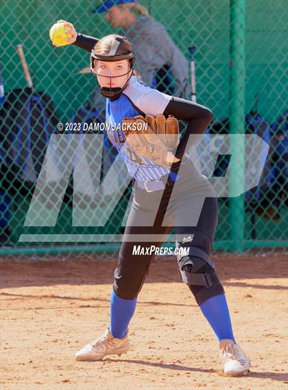 Thumbnail 1 in Spring Valley vs Moapa Valley (Sherm Bennett Memorial Tournament) photogallery.