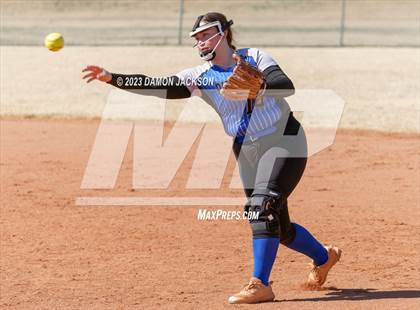 Thumbnail 3 in Spring Valley vs Moapa Valley (Sherm Bennett Memorial Tournament) photogallery.