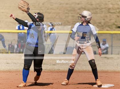 Thumbnail 2 in Spring Valley vs Moapa Valley (Sherm Bennett Memorial Tournament) photogallery.