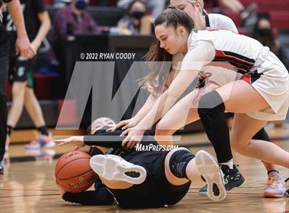 Thumbnail 2 in Shawnee Mission North photogallery.