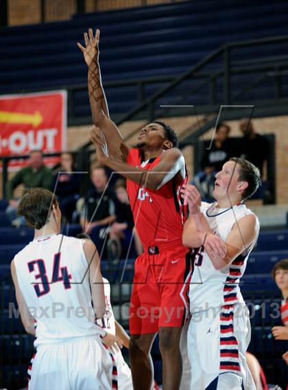 Thumbnail 2 in Creekview vs Allen (In N Out Burger Tournament) photogallery.