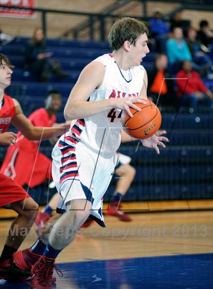 Thumbnail 2 in Creekview vs Allen (In N Out Burger Tournament) photogallery.