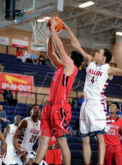 Thumbnail 3 in Creekview vs Allen (In N Out Burger Tournament) photogallery.