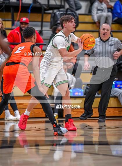 Thumbnail 1 in Hoxie vs Newport (3A-2 District Tournament) photogallery.
