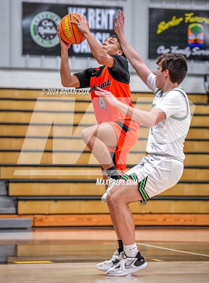 Thumbnail 1 in Hoxie vs Newport (3A-2 District Tournament) photogallery.