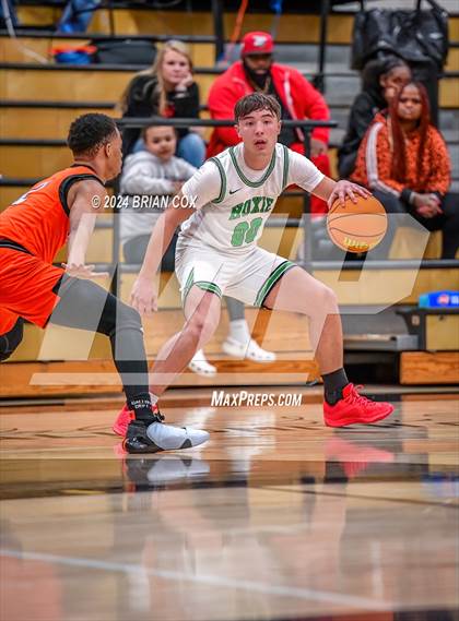 Thumbnail 2 in Hoxie vs Newport (3A-2 District Tournament) photogallery.