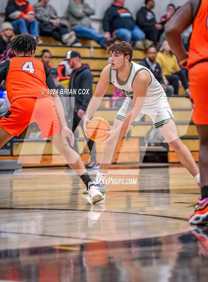 Thumbnail 2 in Hoxie vs Newport (3A-2 District Tournament) photogallery.