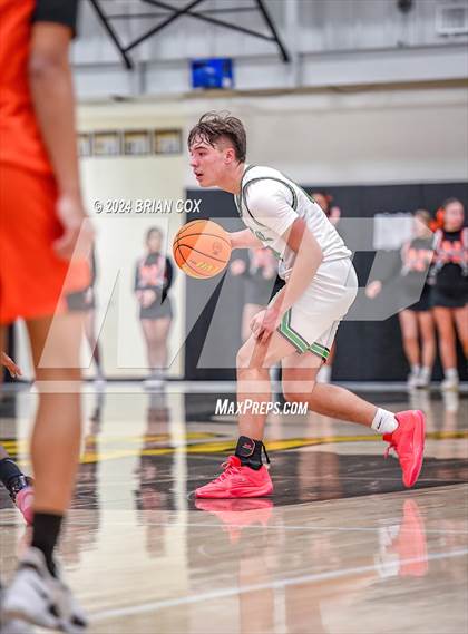 Thumbnail 3 in Hoxie vs Newport (3A-2 District Tournament) photogallery.