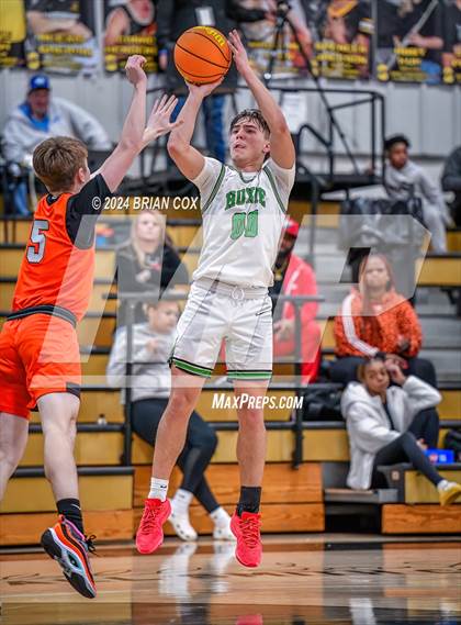 Thumbnail 1 in Hoxie vs Newport (3A-2 District Tournament) photogallery.