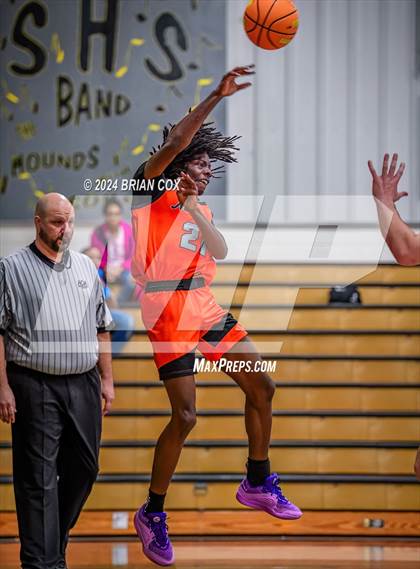 Thumbnail 1 in Hoxie vs Newport (3A-2 District Tournament) photogallery.