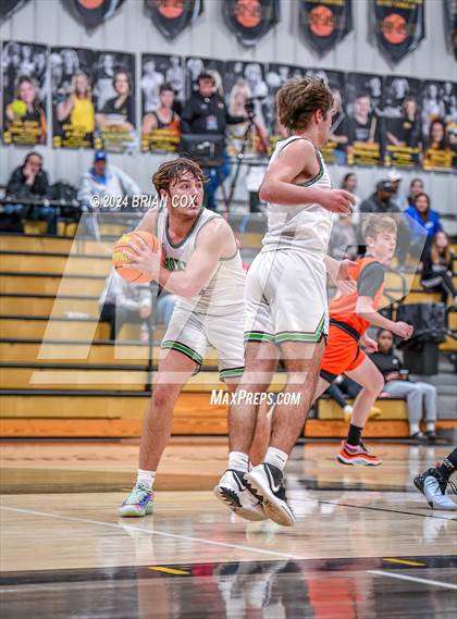 Thumbnail 2 in Hoxie vs Newport (3A-2 District Tournament) photogallery.