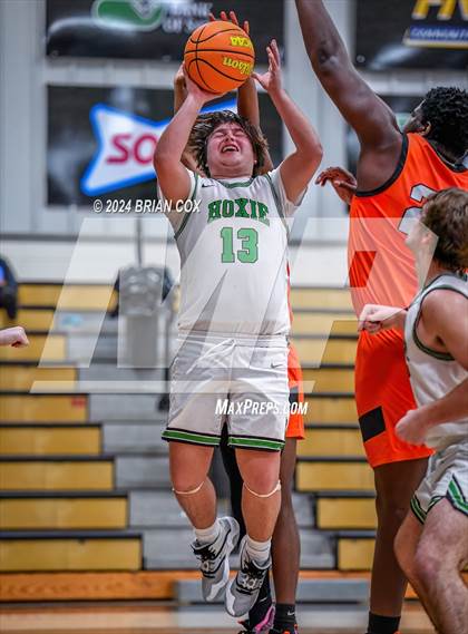Thumbnail 3 in Hoxie vs Newport (3A-2 District Tournament) photogallery.