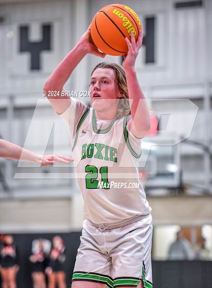 Thumbnail 2 in Hoxie vs Newport (3A-2 District Tournament) photogallery.