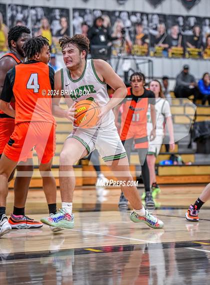 Thumbnail 1 in Hoxie vs Newport (3A-2 District Tournament) photogallery.