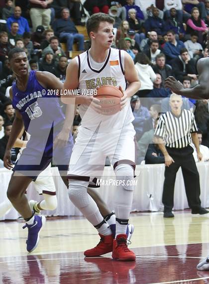 Thumbnail 3 in Gonzaga vs. Sacred Heart (Spalding Hoophall Classic) photogallery.