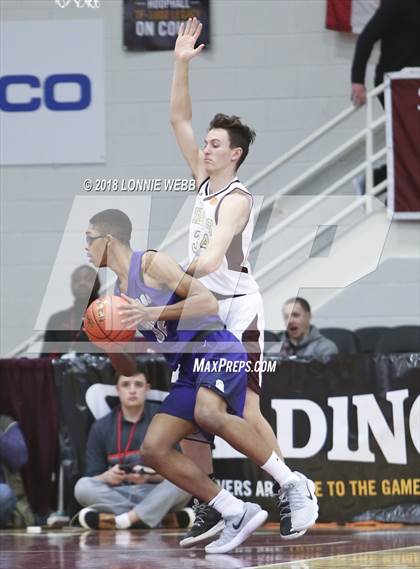 Thumbnail 1 in Gonzaga vs. Sacred Heart (Spalding Hoophall Classic) photogallery.