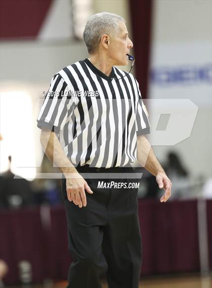 Thumbnail 2 in Gonzaga vs. Sacred Heart (Spalding Hoophall Classic) photogallery.