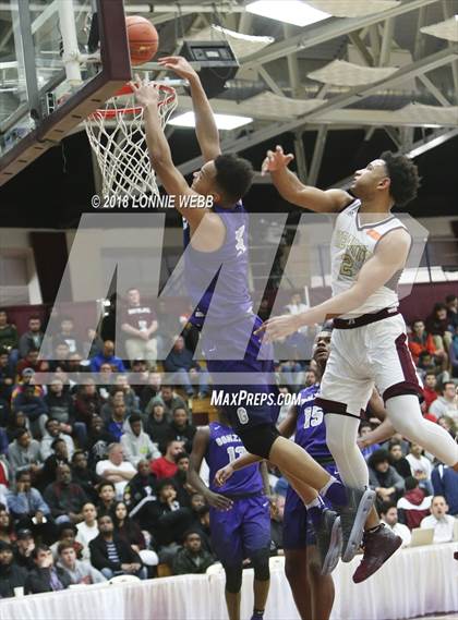 Thumbnail 3 in Gonzaga vs. Sacred Heart (Spalding Hoophall Classic) photogallery.