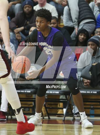 Thumbnail 1 in Gonzaga vs. Sacred Heart (Spalding Hoophall Classic) photogallery.
