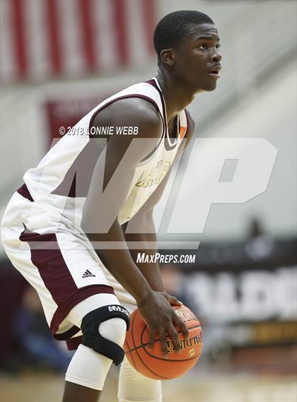 Thumbnail 1 in Gonzaga vs. Sacred Heart (Spalding Hoophall Classic) photogallery.