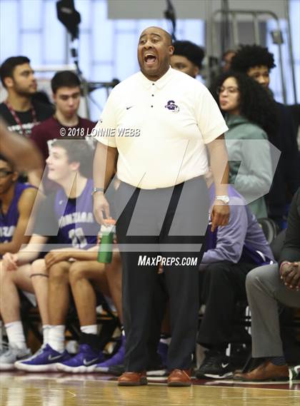 Thumbnail 2 in Gonzaga vs. Sacred Heart (Spalding Hoophall Classic) photogallery.