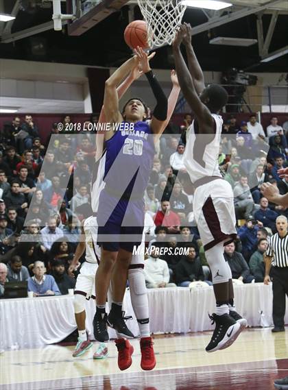 Thumbnail 2 in Gonzaga vs. Sacred Heart (Spalding Hoophall Classic) photogallery.