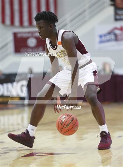 Thumbnail 2 in Gonzaga vs. Sacred Heart (Spalding Hoophall Classic) photogallery.