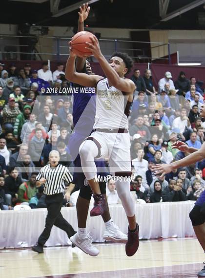 Thumbnail 2 in Gonzaga vs. Sacred Heart (Spalding Hoophall Classic) photogallery.
