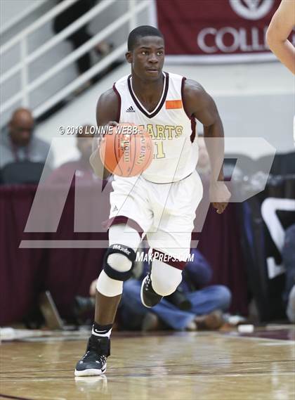 Thumbnail 2 in Gonzaga vs. Sacred Heart (Spalding Hoophall Classic) photogallery.