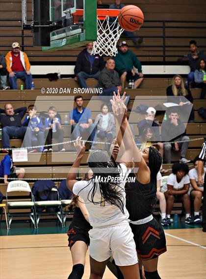 Thumbnail 3 in Dacula vs. Lanier (Ladies Classic) photogallery.