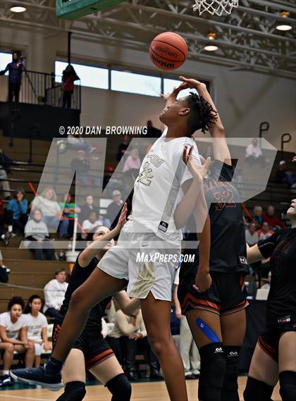 Thumbnail 3 in Dacula vs. Lanier (Ladies Classic) photogallery.